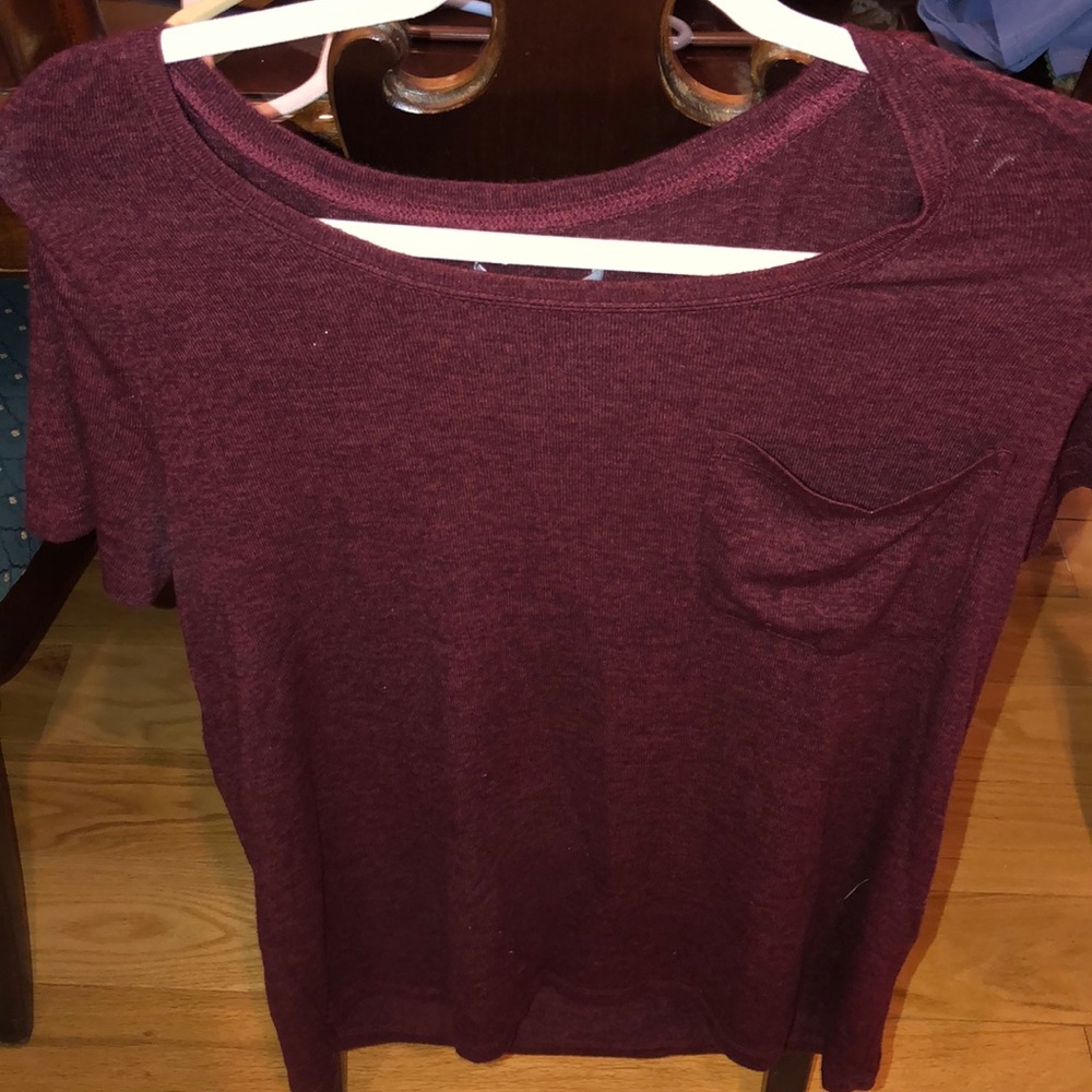 Maroon soft t shirt